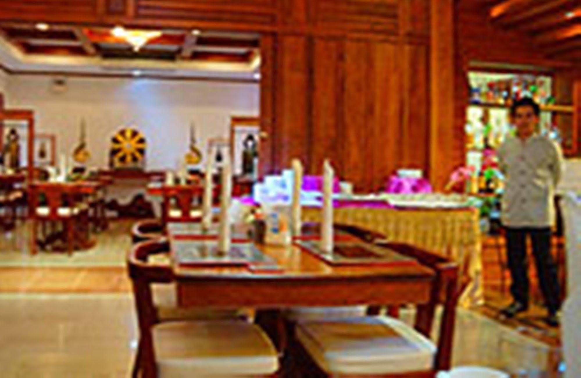 Chanthapanya Hotel Vientiane Extérieur photo